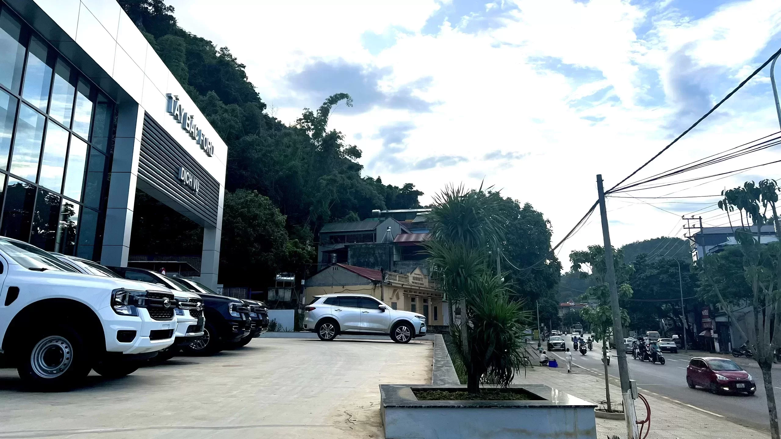 Địa điểm hỗ trợ xem xe tại Sơn La